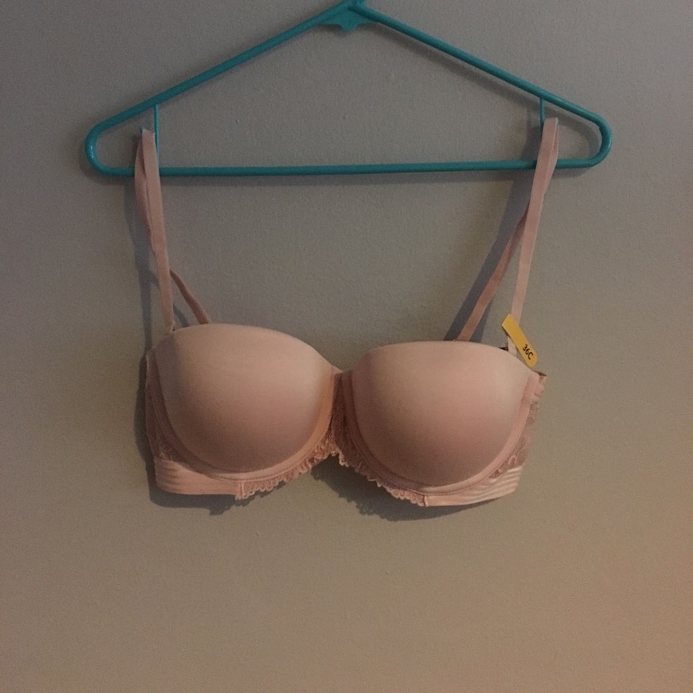 NEW Strapless Bra w/ Removable/ Convertible Straps